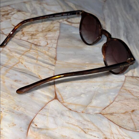 Tommy Hilfiger Brown Sunglasses main image 9